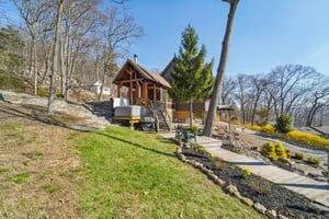 Deer Trl-S1004-004.jpg