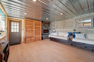 Deer Trl-S1004-022.jpg