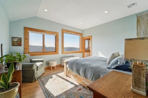 Deer Trl-S1004-028.jpg