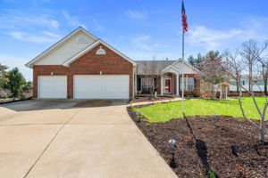 1 Fishers Hill Dr, St Peters, MO 63376, USA Photo 3