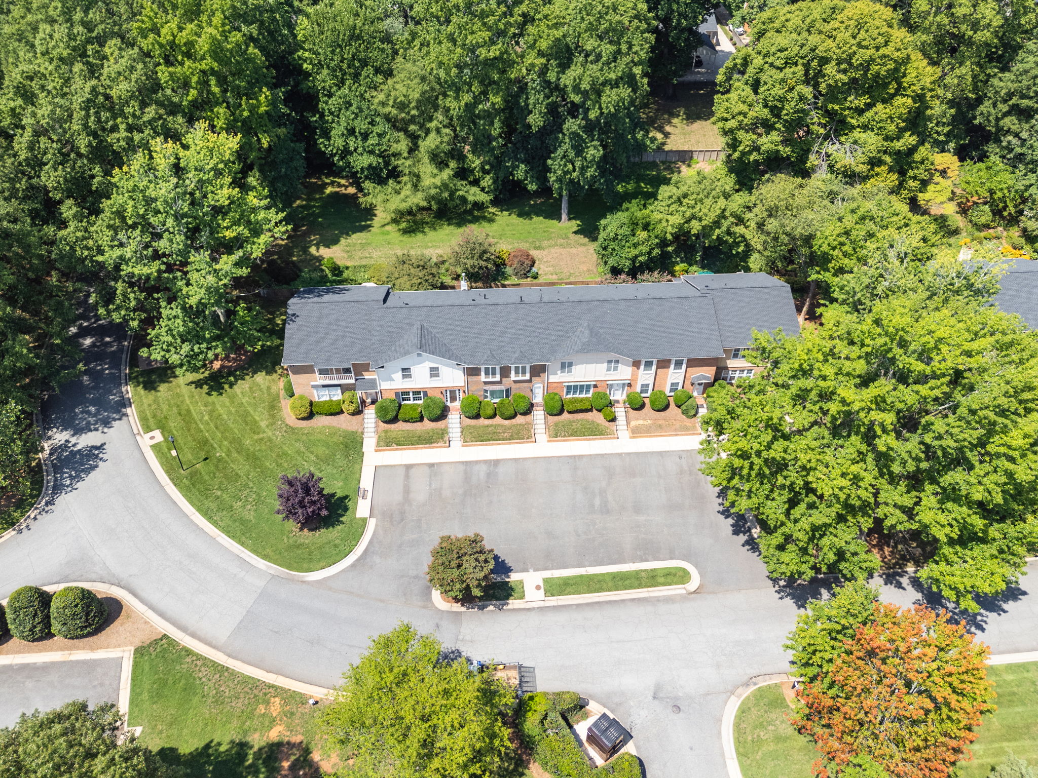 1 Fountain Manor Dr # B-34