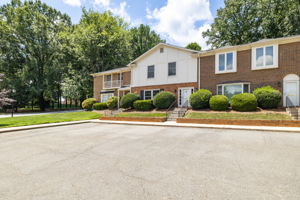 1 Fountain Manor Dr # B-3