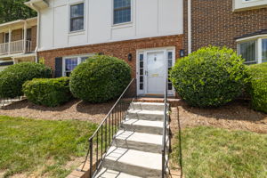 1 Fountain Manor Dr # B-5