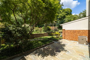 1 Fountain Manor Dr # B-30