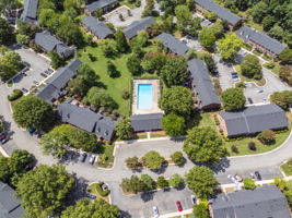 1 Fountain Manor Dr # B-40