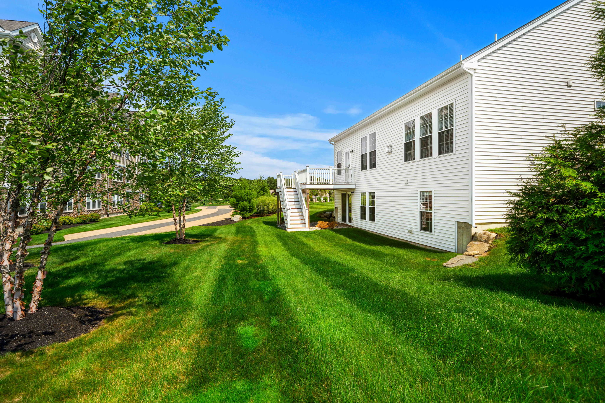 1 Hood Dr, Andover, MA 01810, USA Photo 7