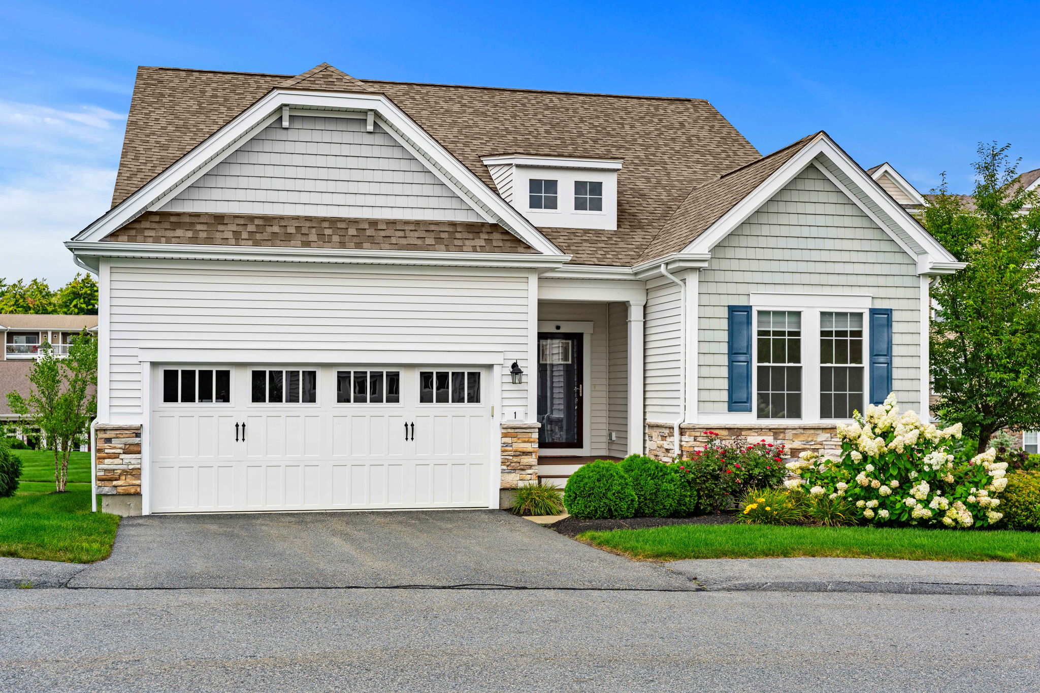 1 Hood Dr, Andover, MA 01810, USA Photo 17