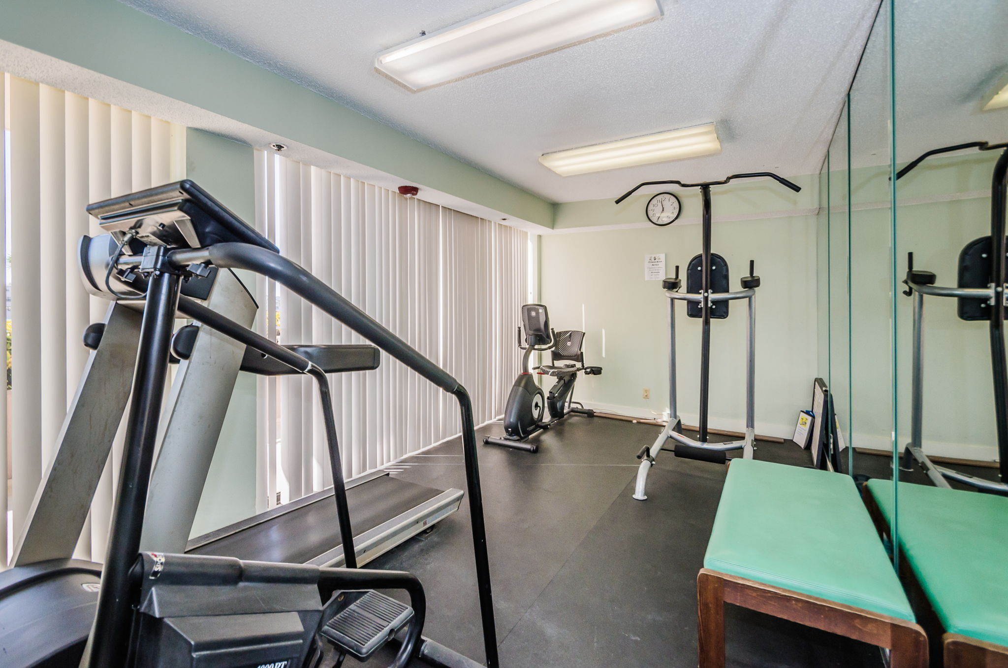 25-Key Capri Exercise Room