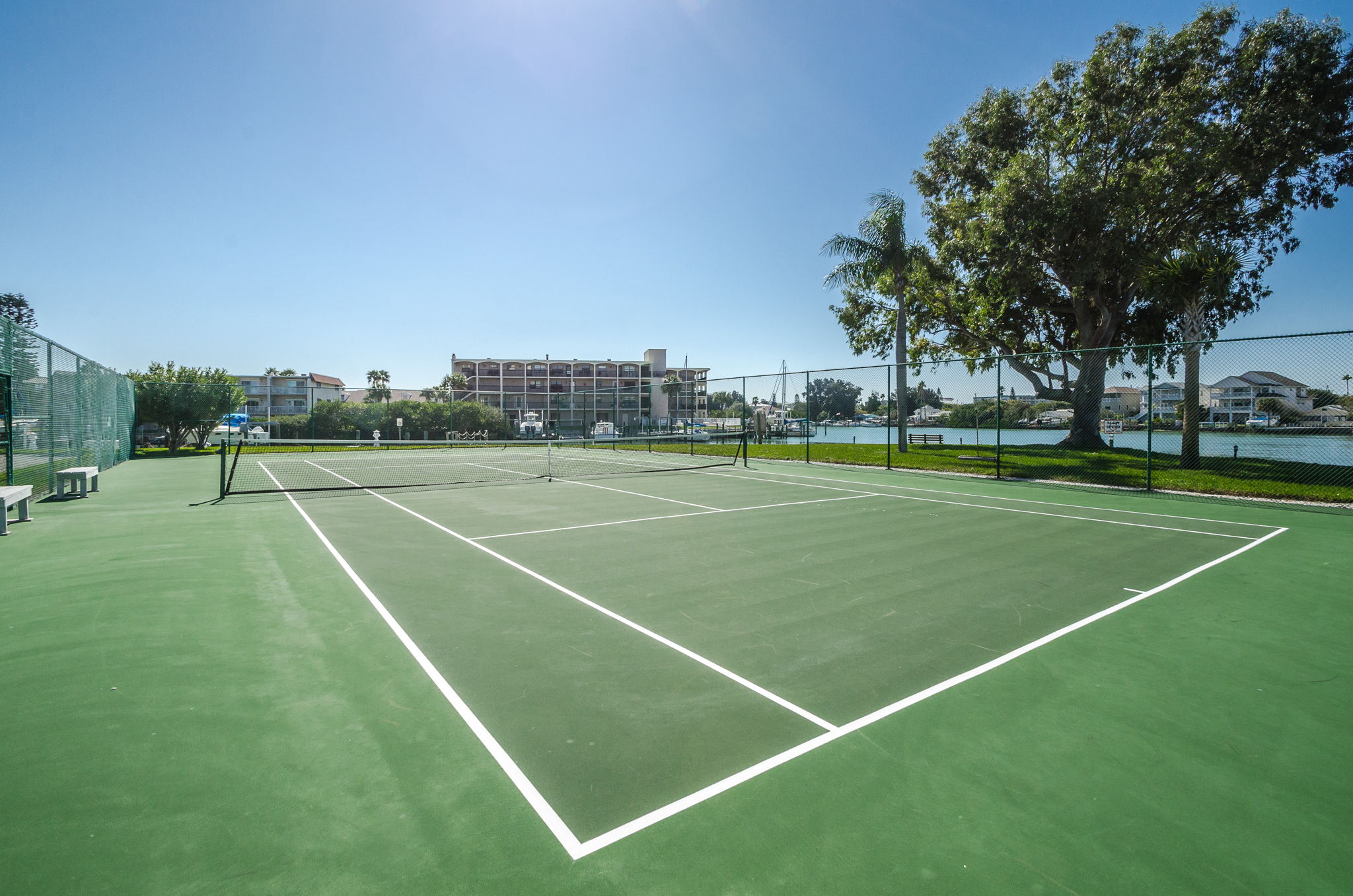 8-Key Capri Tennis Court