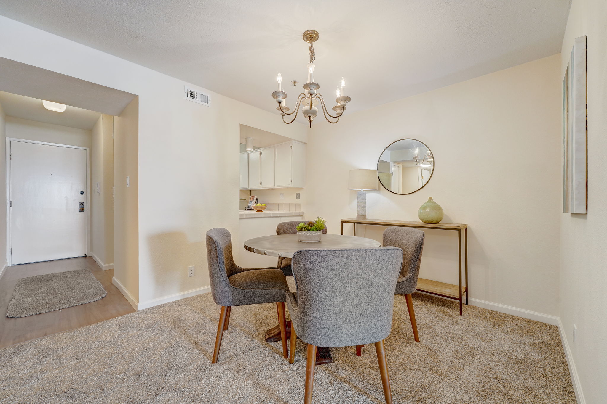 Laurel St-022