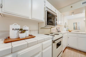 Laurel St-028
