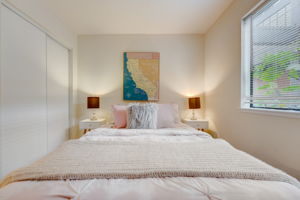 Laurel St-035