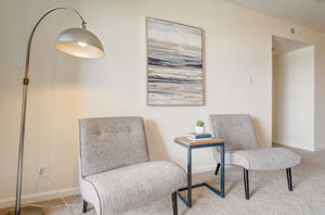 Laurel St-017