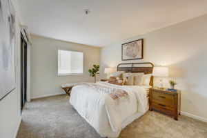 Laurel St-038