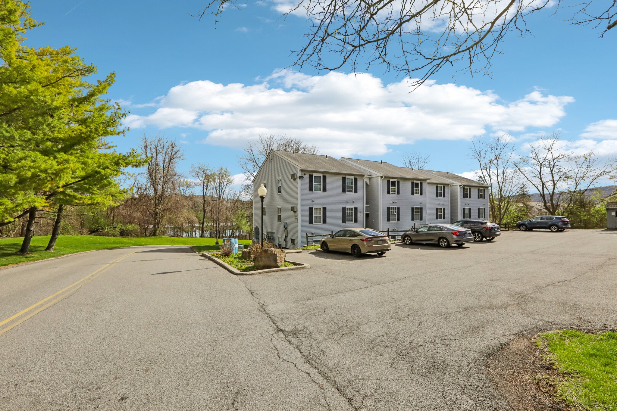 Lexington Hl 5-S1804-004.jpg