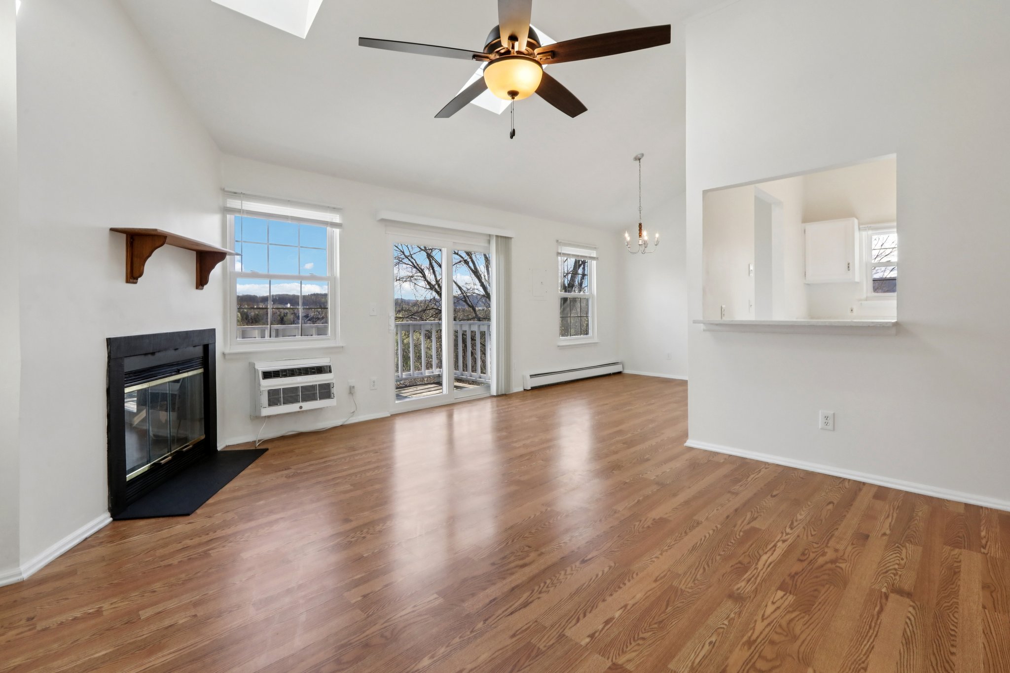 Lexington Hl 5-S1804-014.jpg