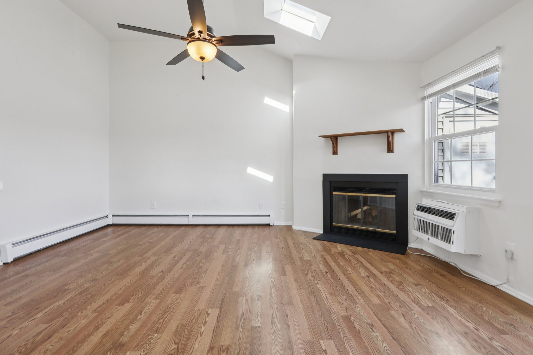 Lexington Hl 5-S1804-017.jpg