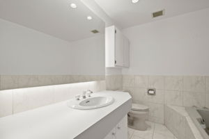  Photo 34
