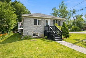  Photo 0