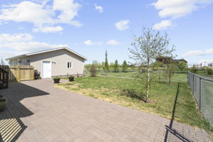  Photo 51