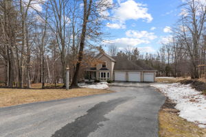 1 Otter Dr, Windham, ME 04062, USA Photo 4