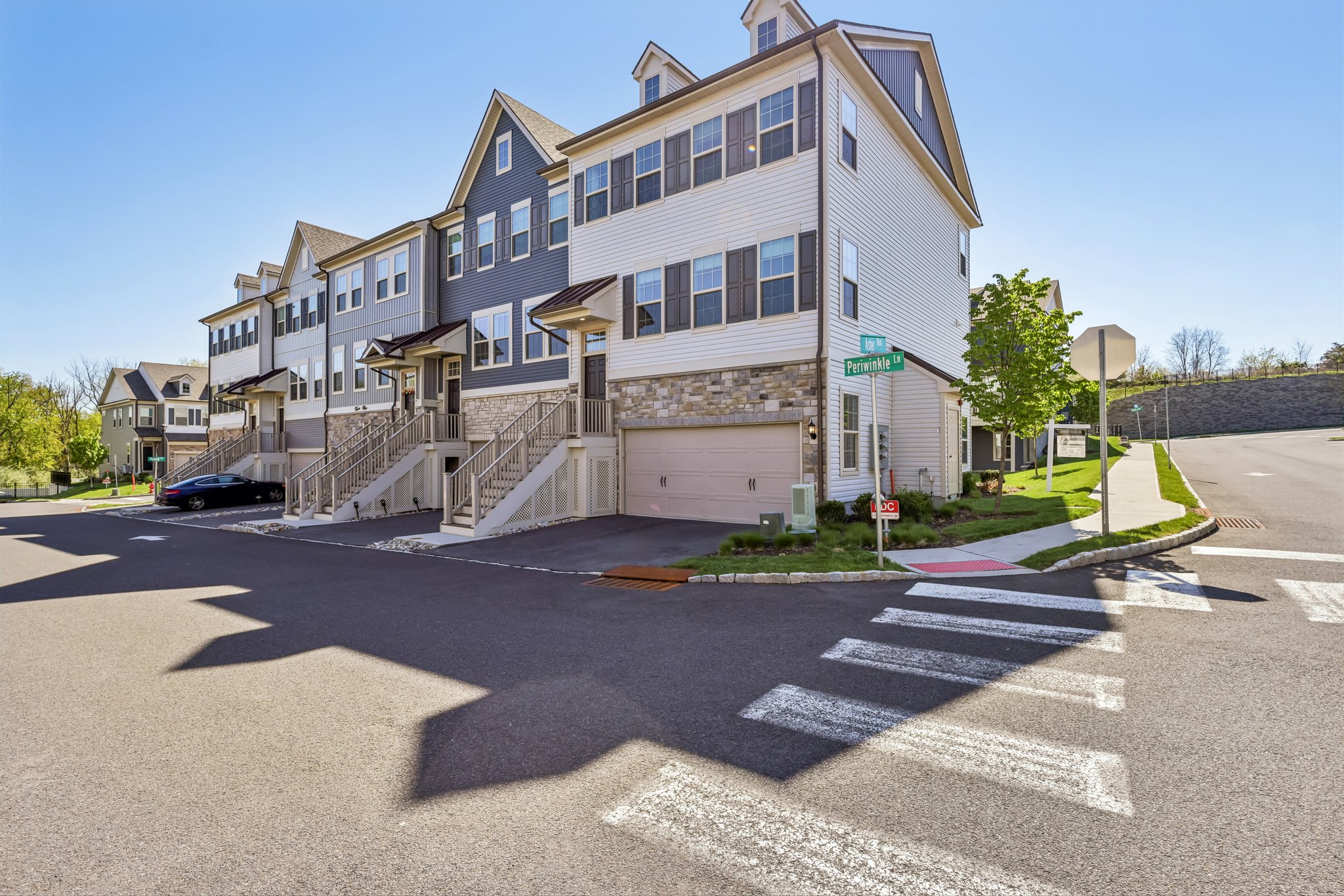Periwinkle Ln-S0505-002.jpg