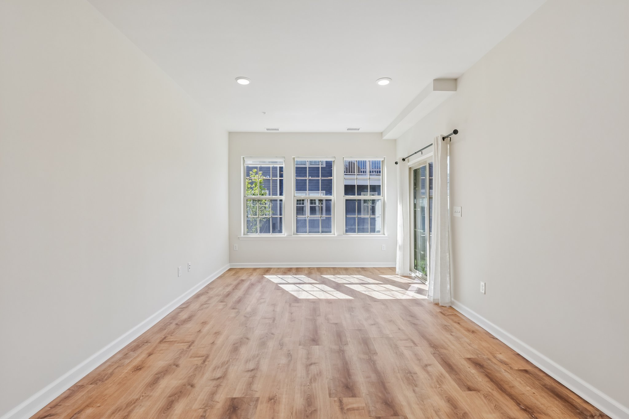 Periwinkle Ln-S0505-004.jpg