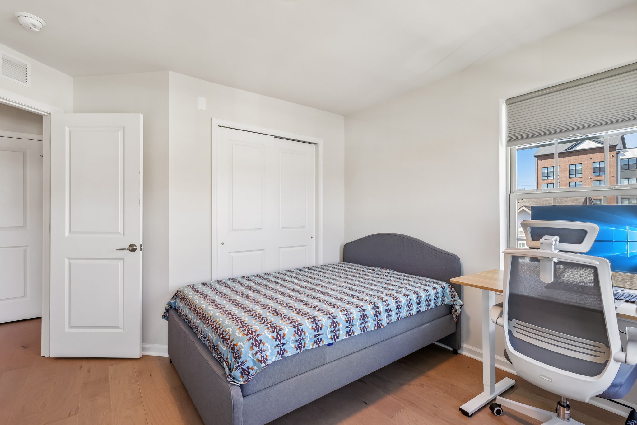 Periwinkle Ln-S0505-037.jpg