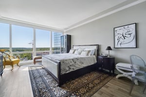 Renaissance Square 24E-024.jpg