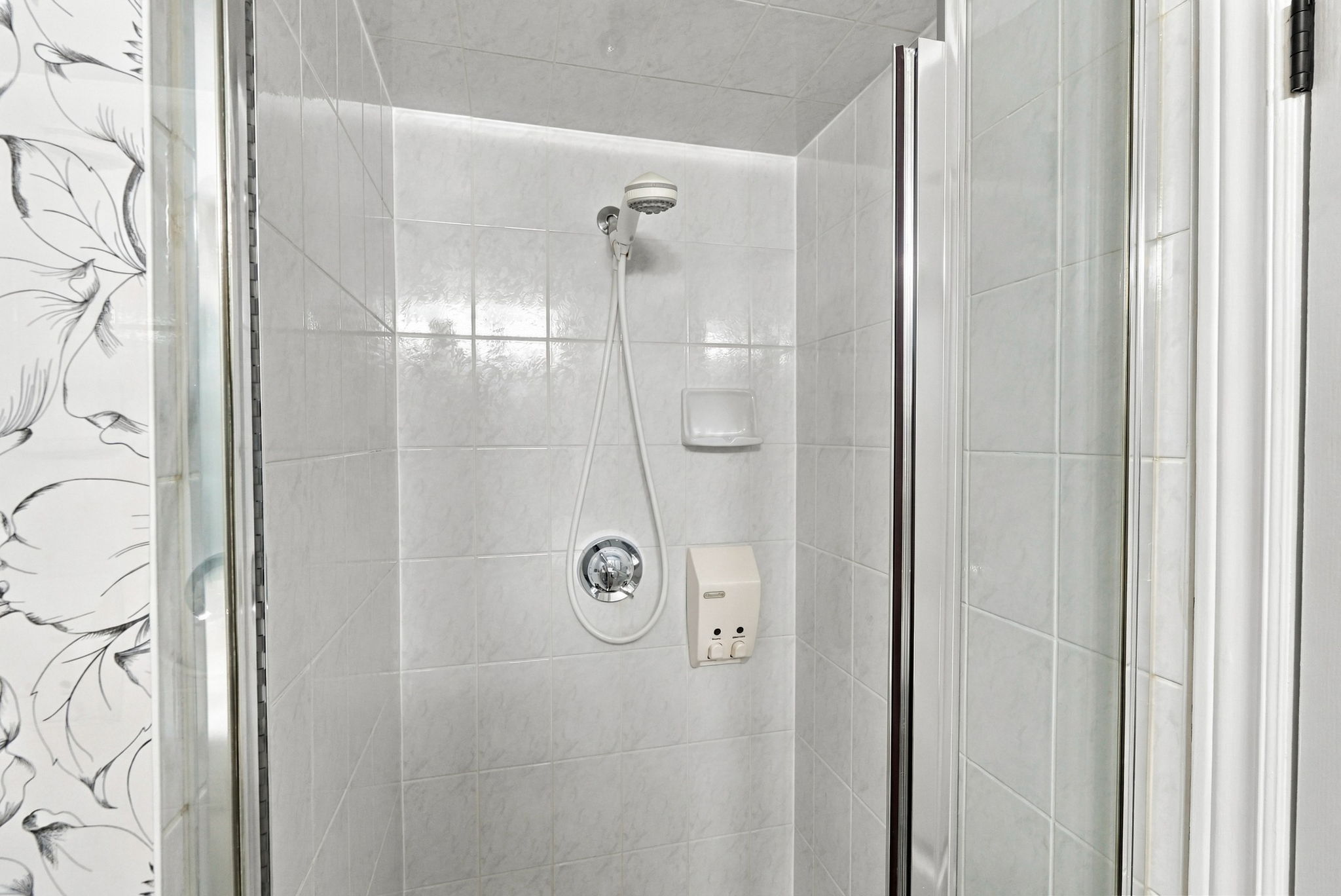  Photo 49
