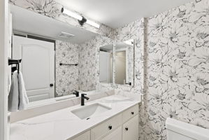  Photo 46