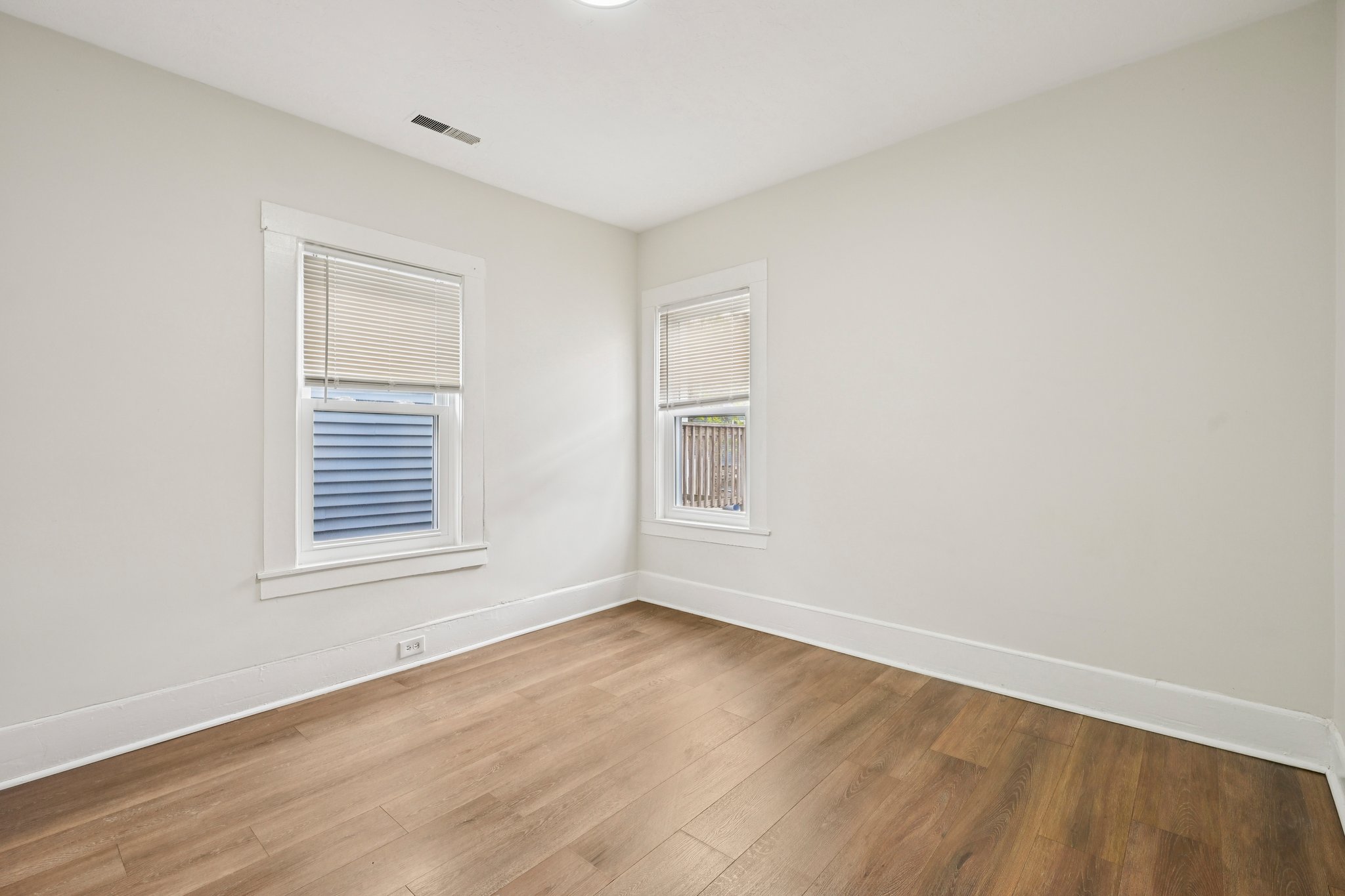 Rockdale Ave-S1504-030.jpg