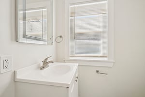 Rockdale Ave-S1504-024.jpg