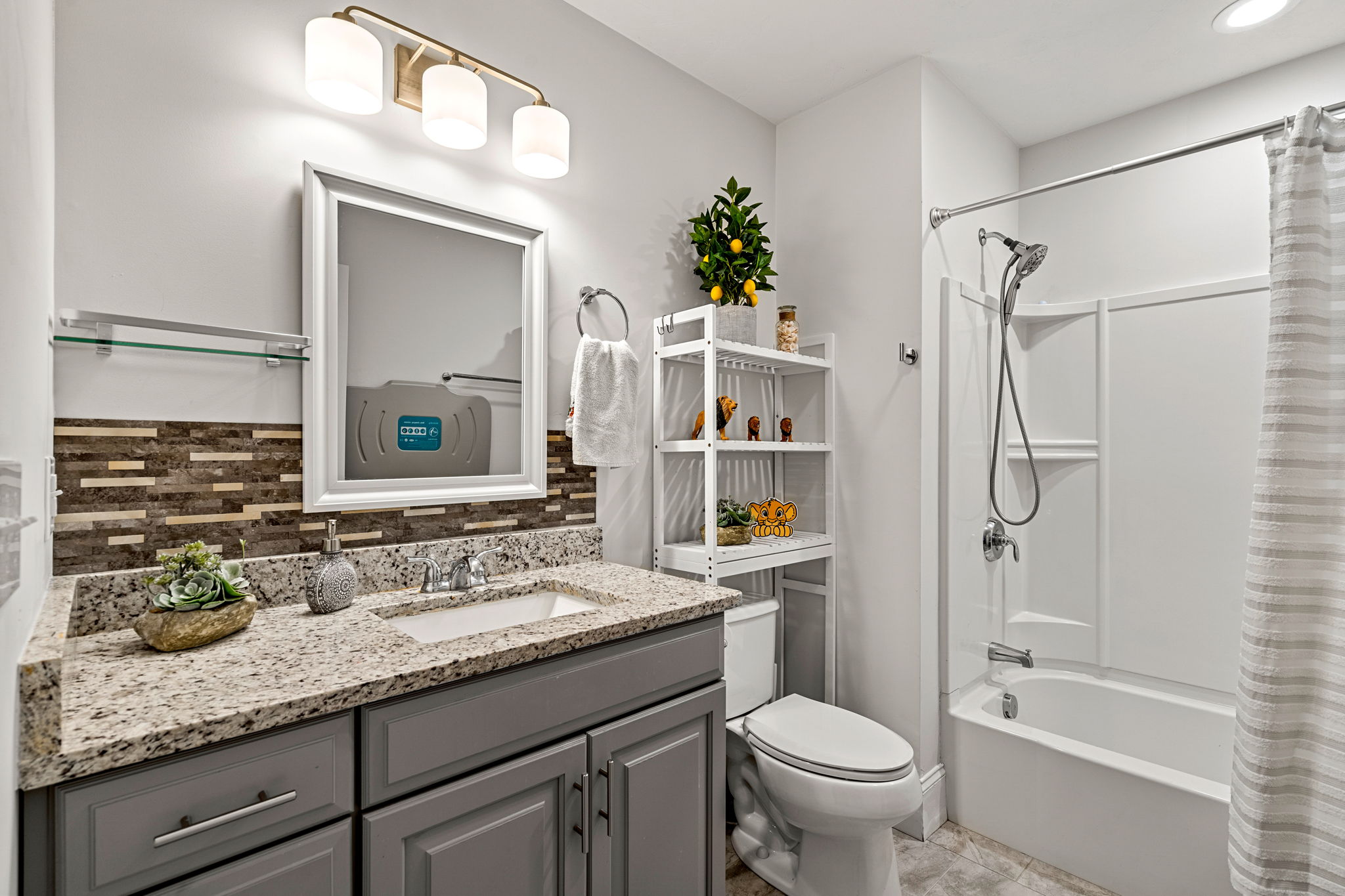 1 Roseland St, Foxborough, MA 02035, USA Photo 16