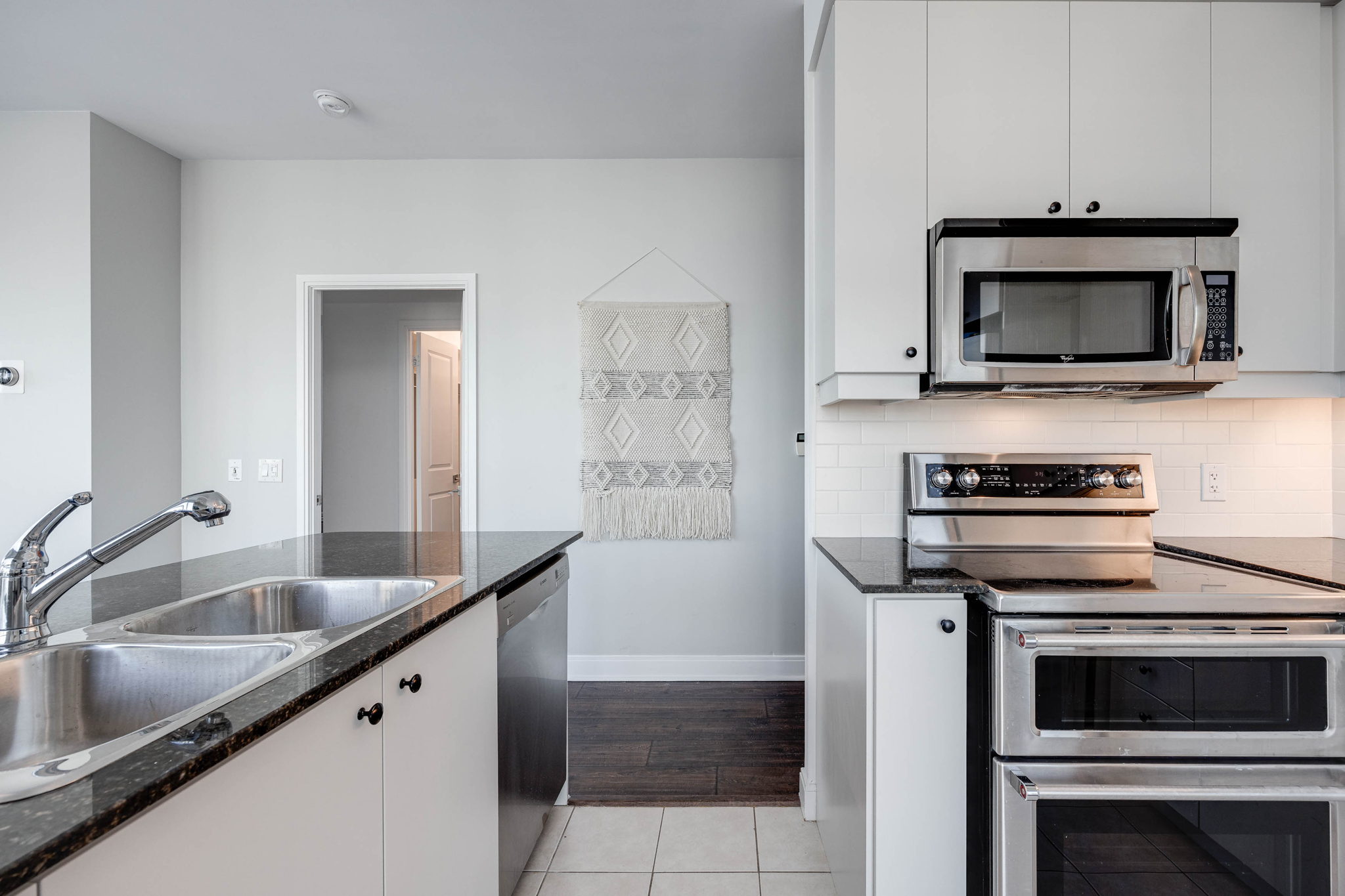 Toronto property showcase — delivered property photograph 10