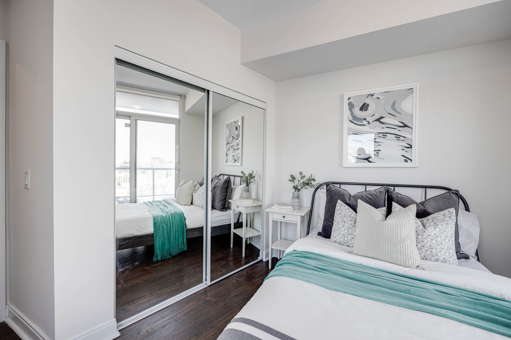 Toronto property showcase — delivered property photograph 18