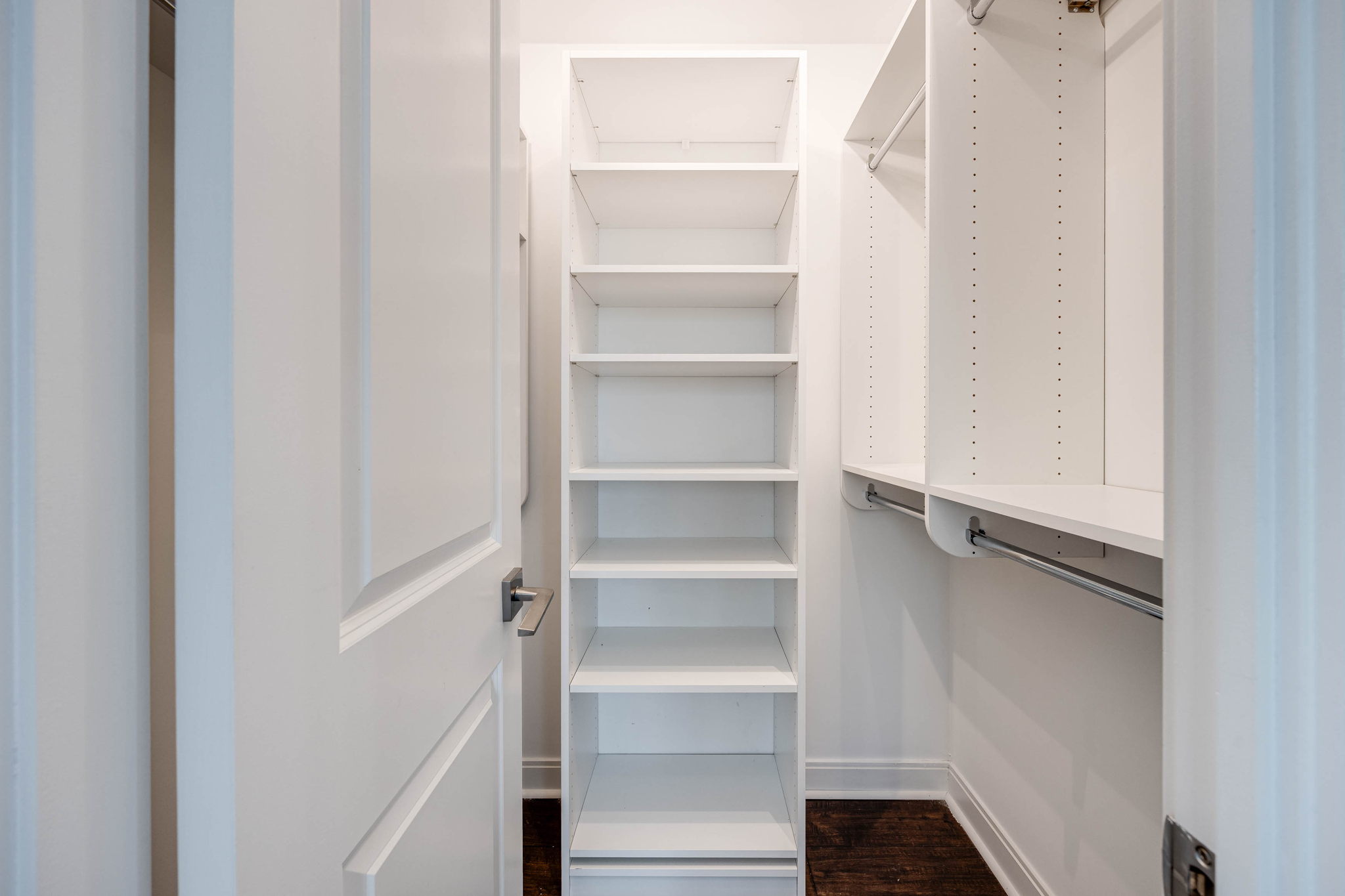 Toronto property showcase — delivered property photograph 27