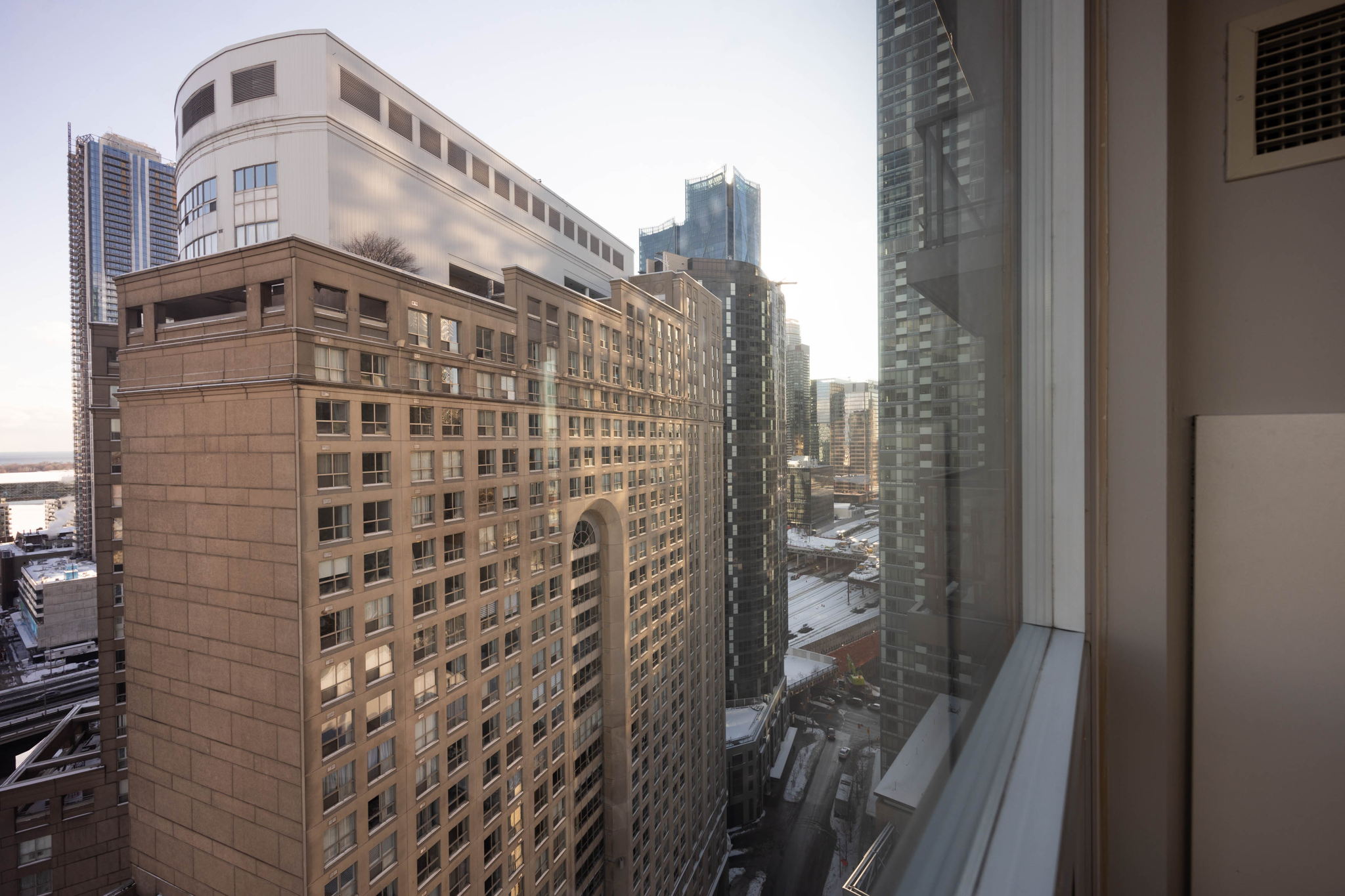 Toronto property showcase — delivered property photograph 33