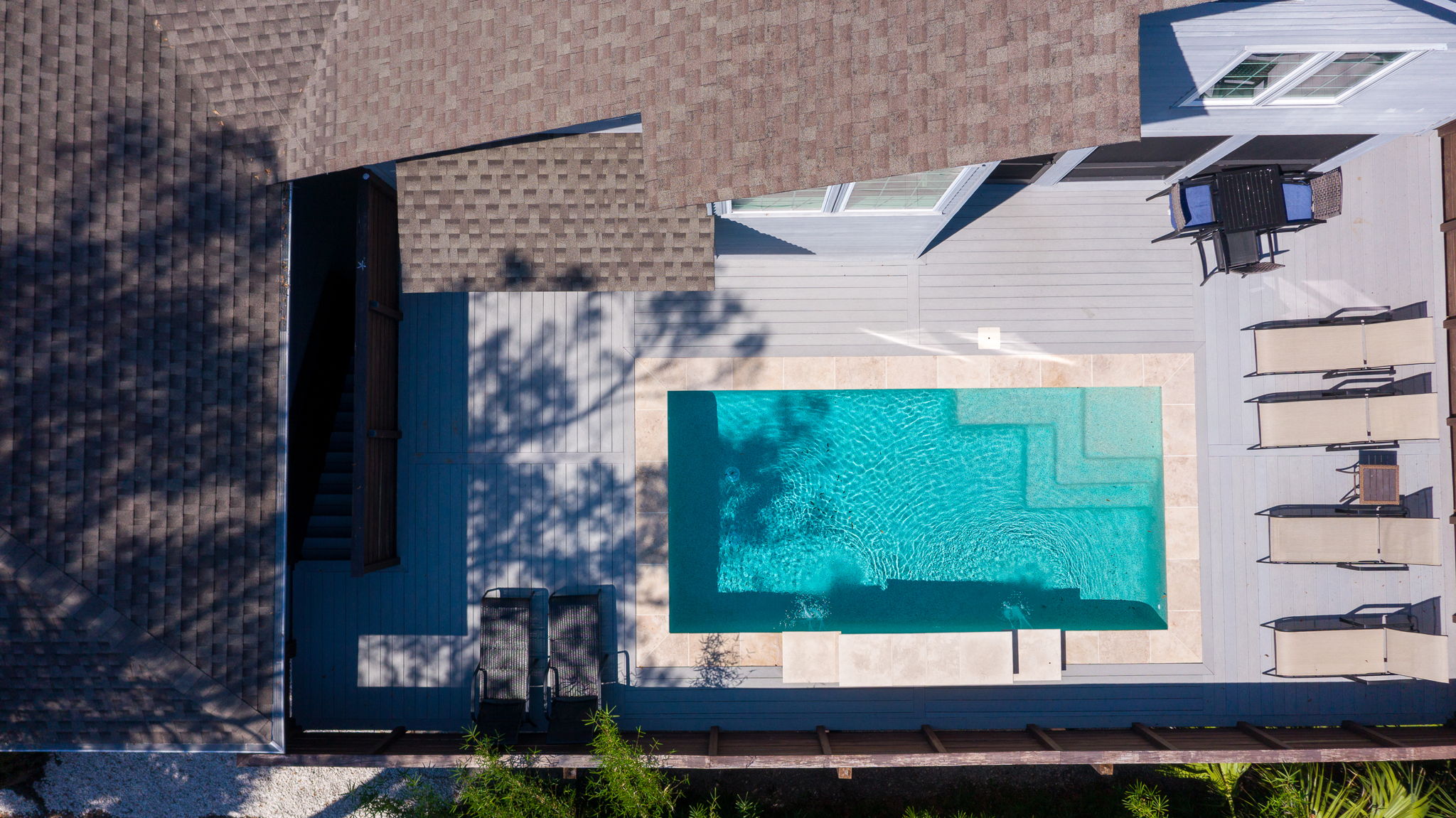 An aerial view of the pool at 1 Sea Hawk.