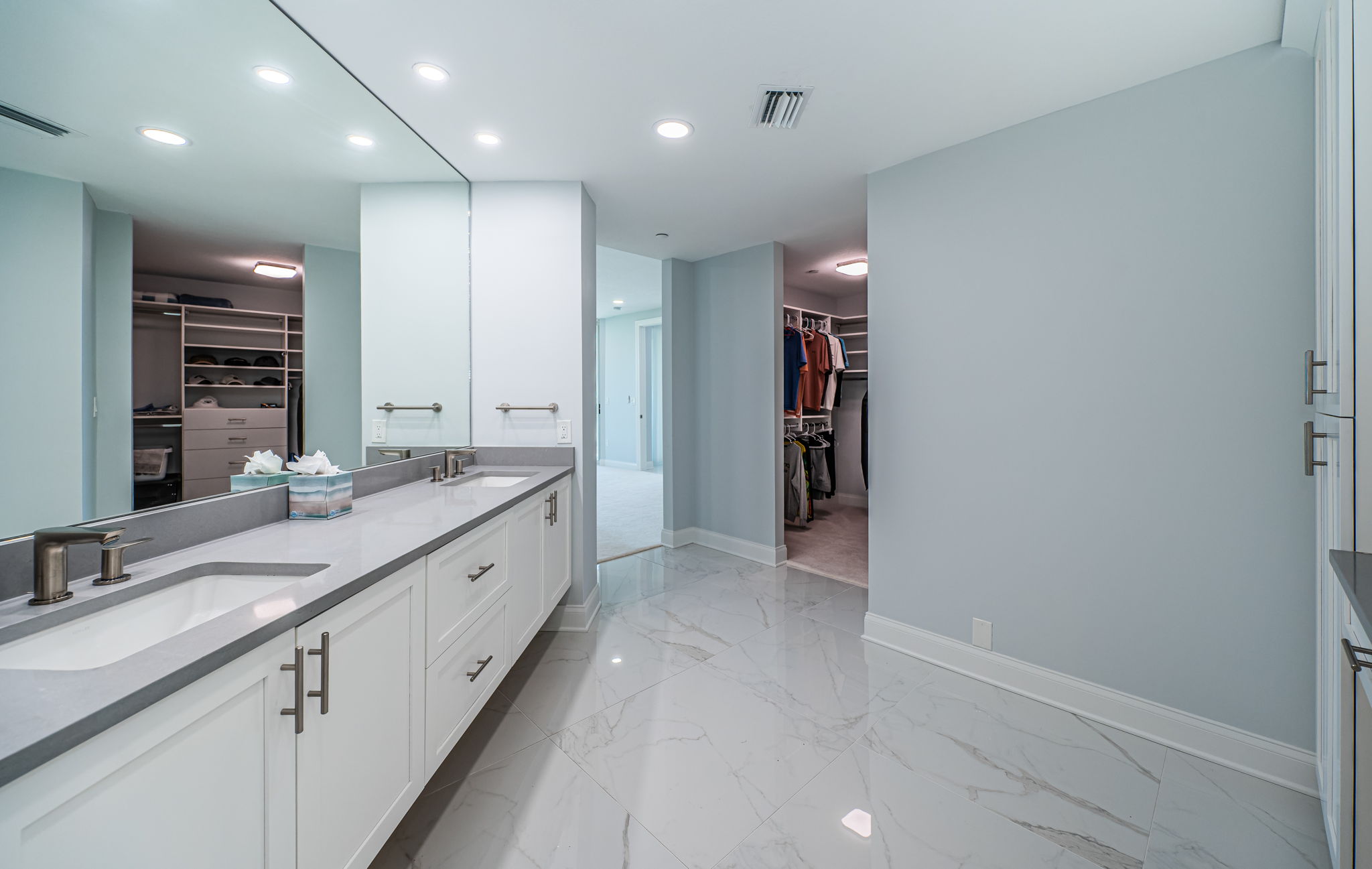 Master Bathroom1d