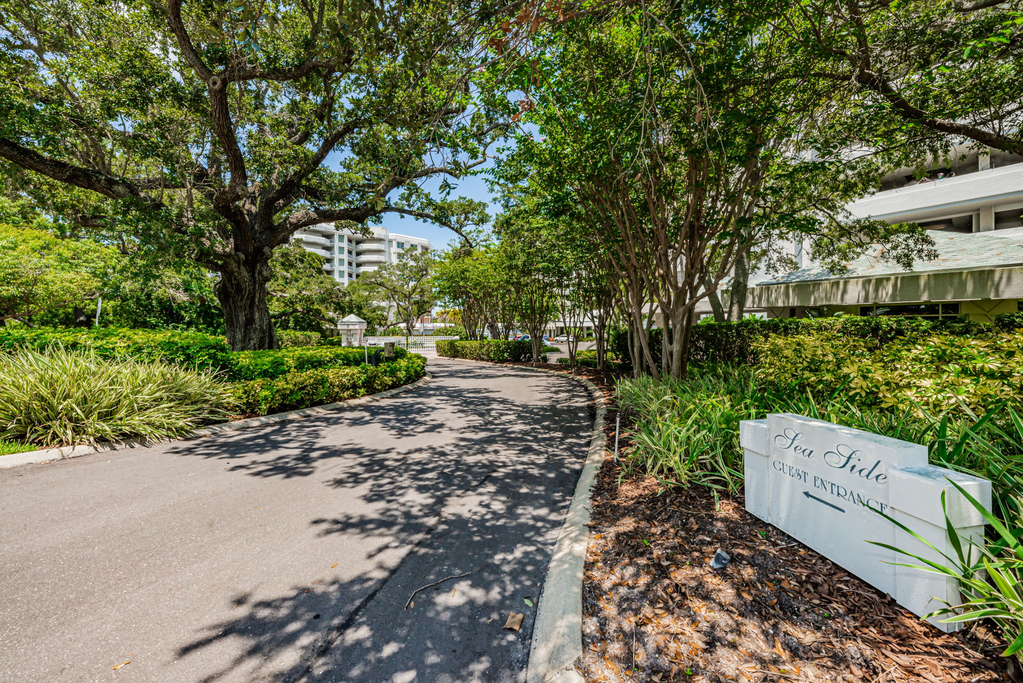4-Gated Entry