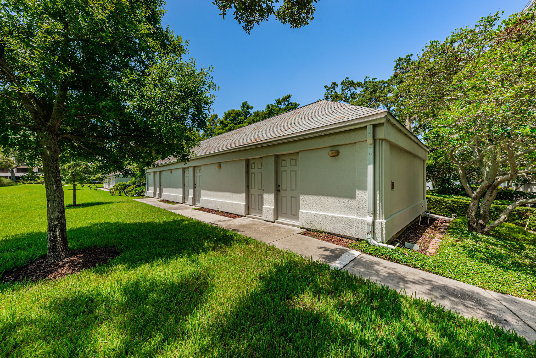 19-Storage Cabanas