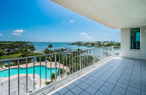 Balcony2