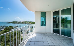 Balcony3