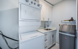 Laundry Room1a