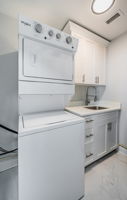 Laundry Room1b
