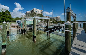 Private Dock1e