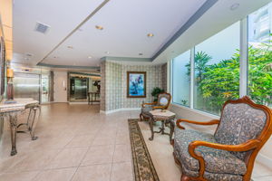 14-Lobby
