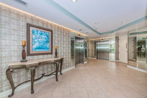 15-Lobby