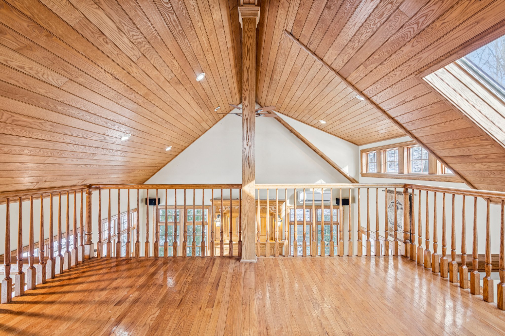 Spring Hollow Rd-S0201-041.jpg